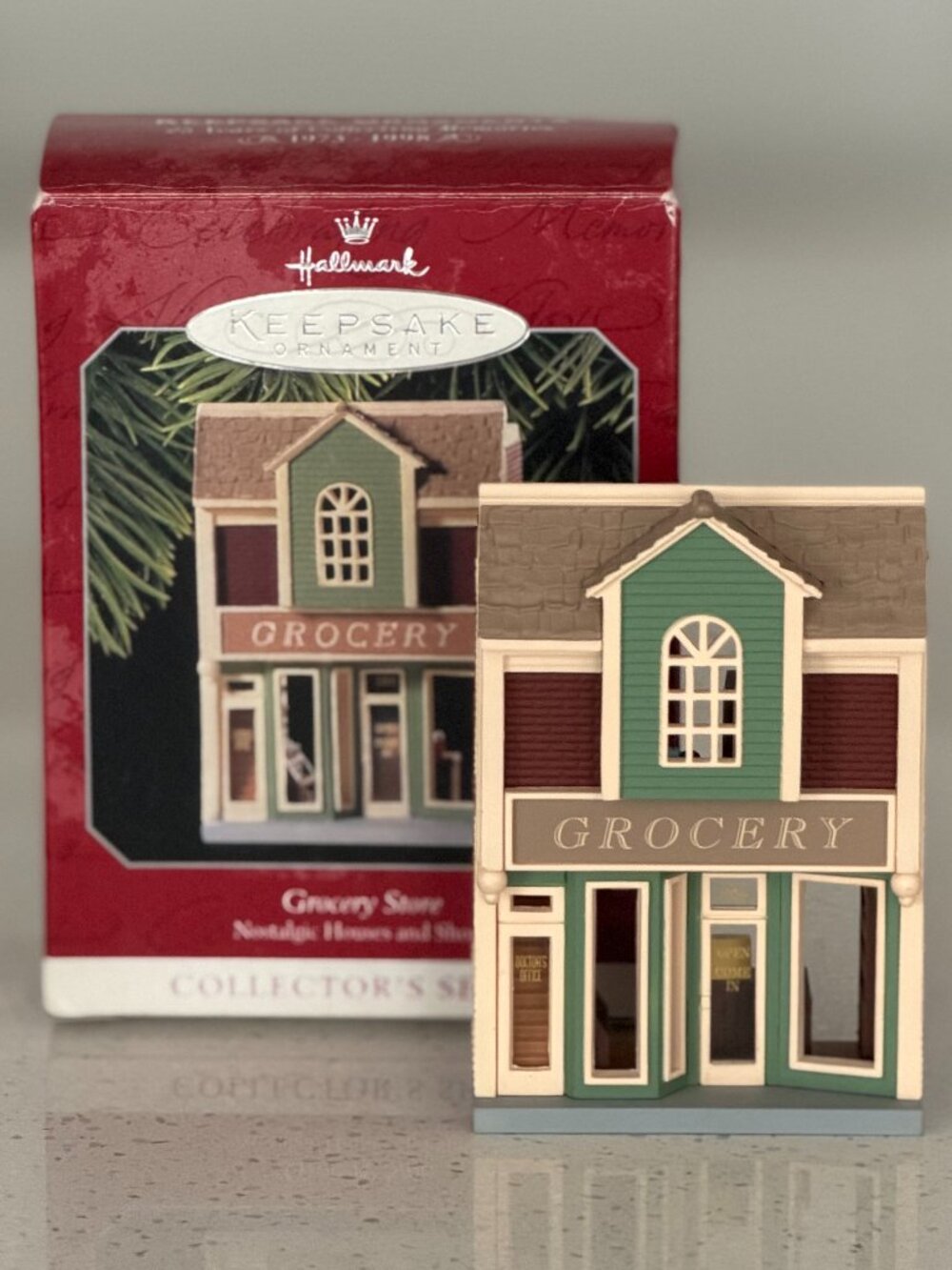 Hallmark Ornament Nostalgic Houses and Shops Grocery Store #15